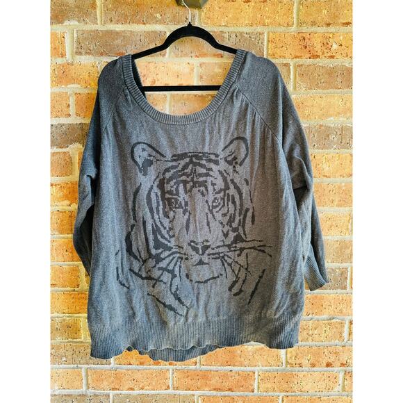 torrid Tops - Torrid Long Sleeve Gray Tiger Blouse